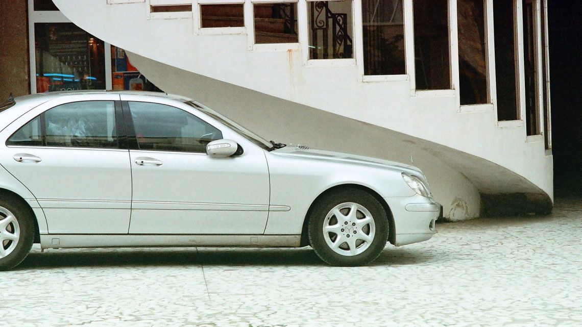 Autolla ajelu